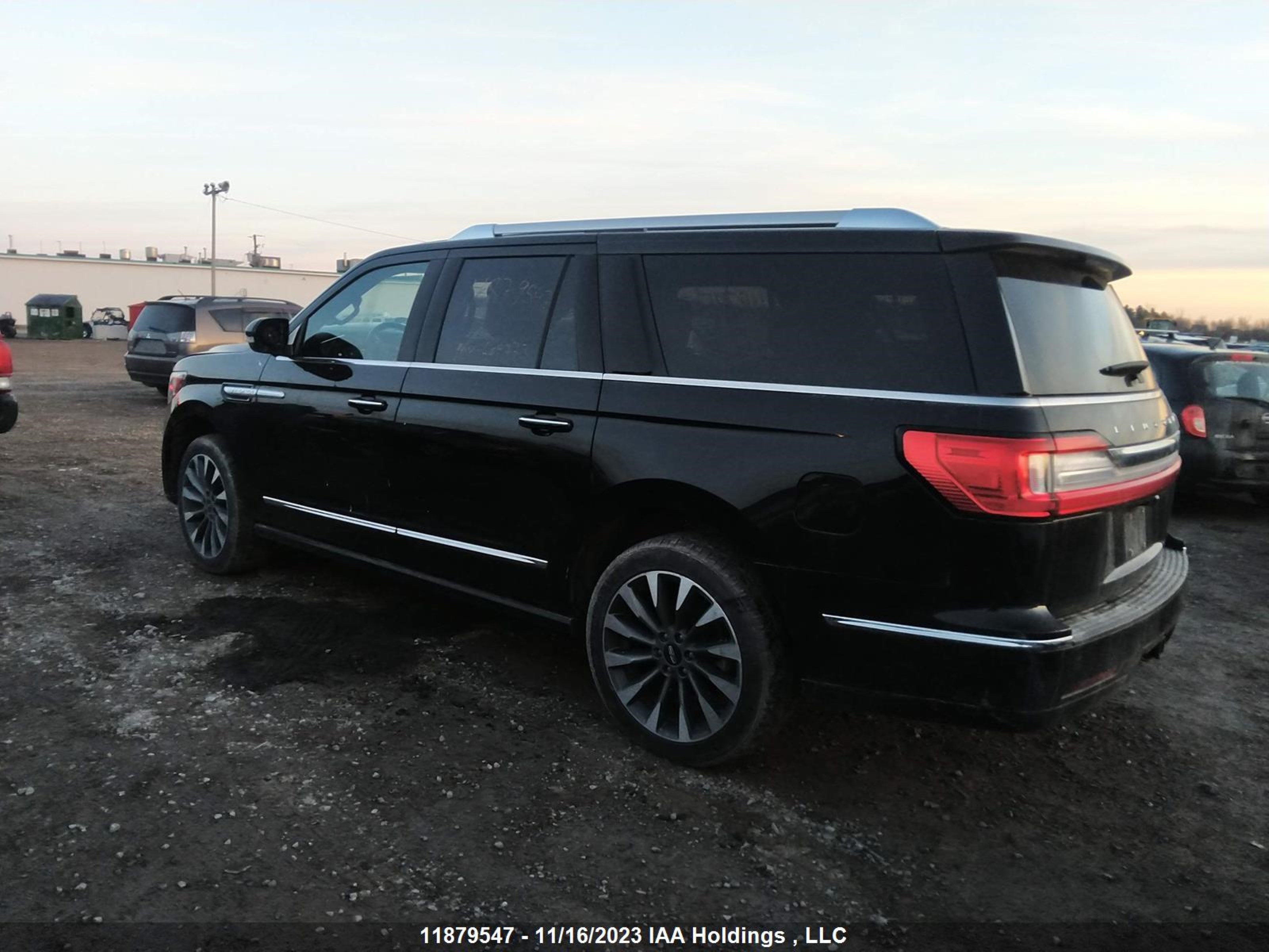 Photo 2 VIN: 5LMJJ3LT6MEL09773 - LINCOLN NAVIGATOR 