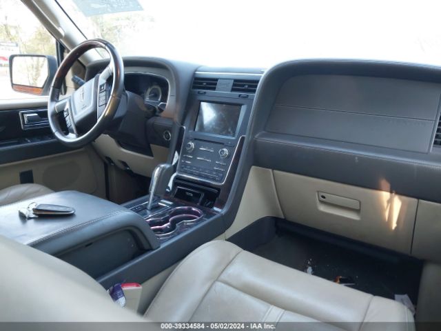 Photo 4 VIN: 5LMJJ3LT8HEL11871 - LINCOLN NAVIGATOR L 