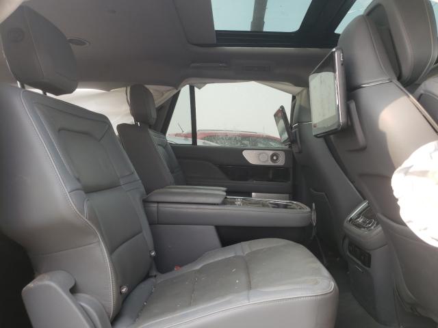 Photo 5 VIN: 5LMJJ3LTXJEL00361 - LINCOLN NAVIGATOR 