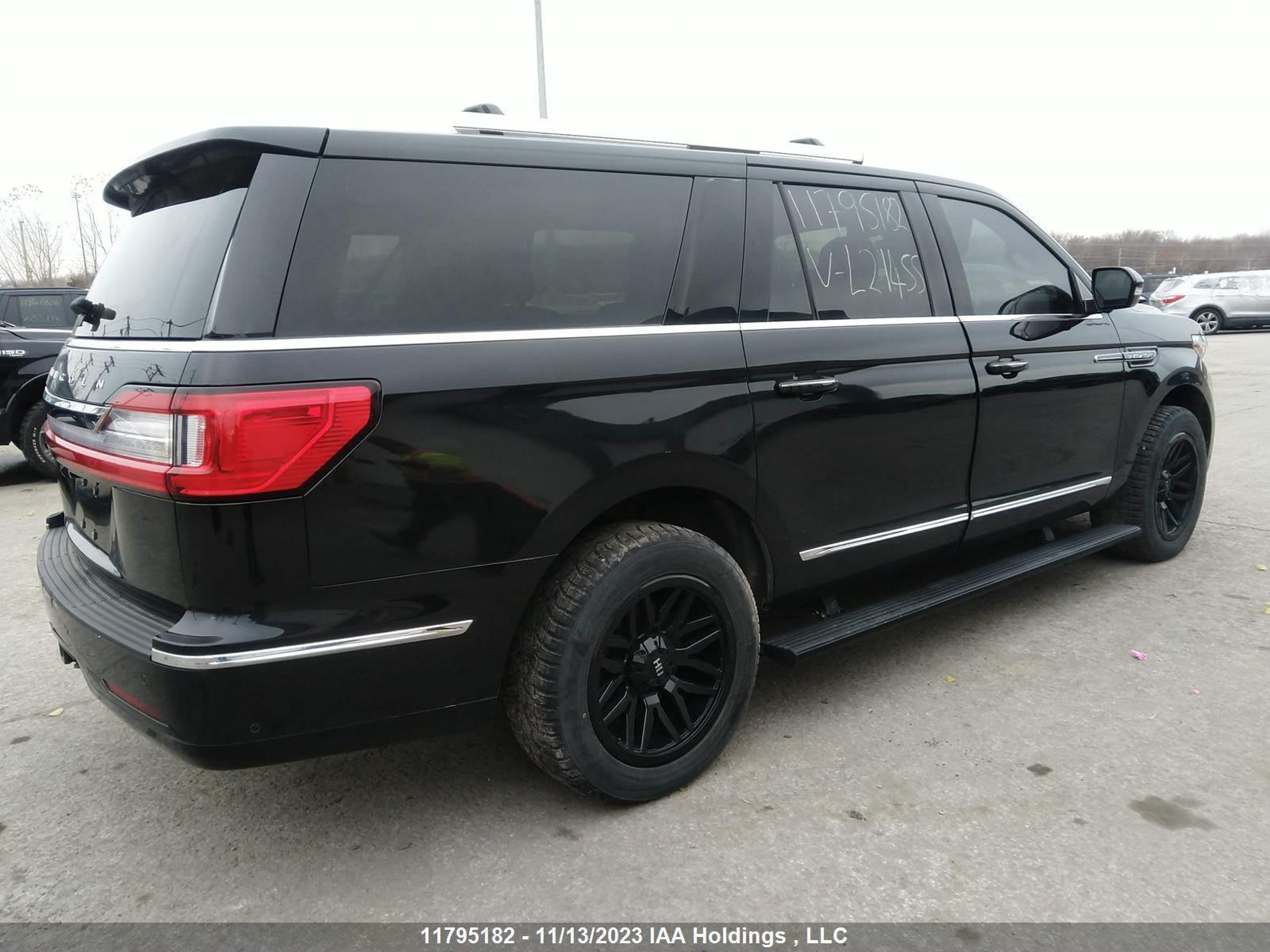 Photo 3 VIN: 5LMJJ3LTXLEL21455 - LINCOLN NAVIGATOR 