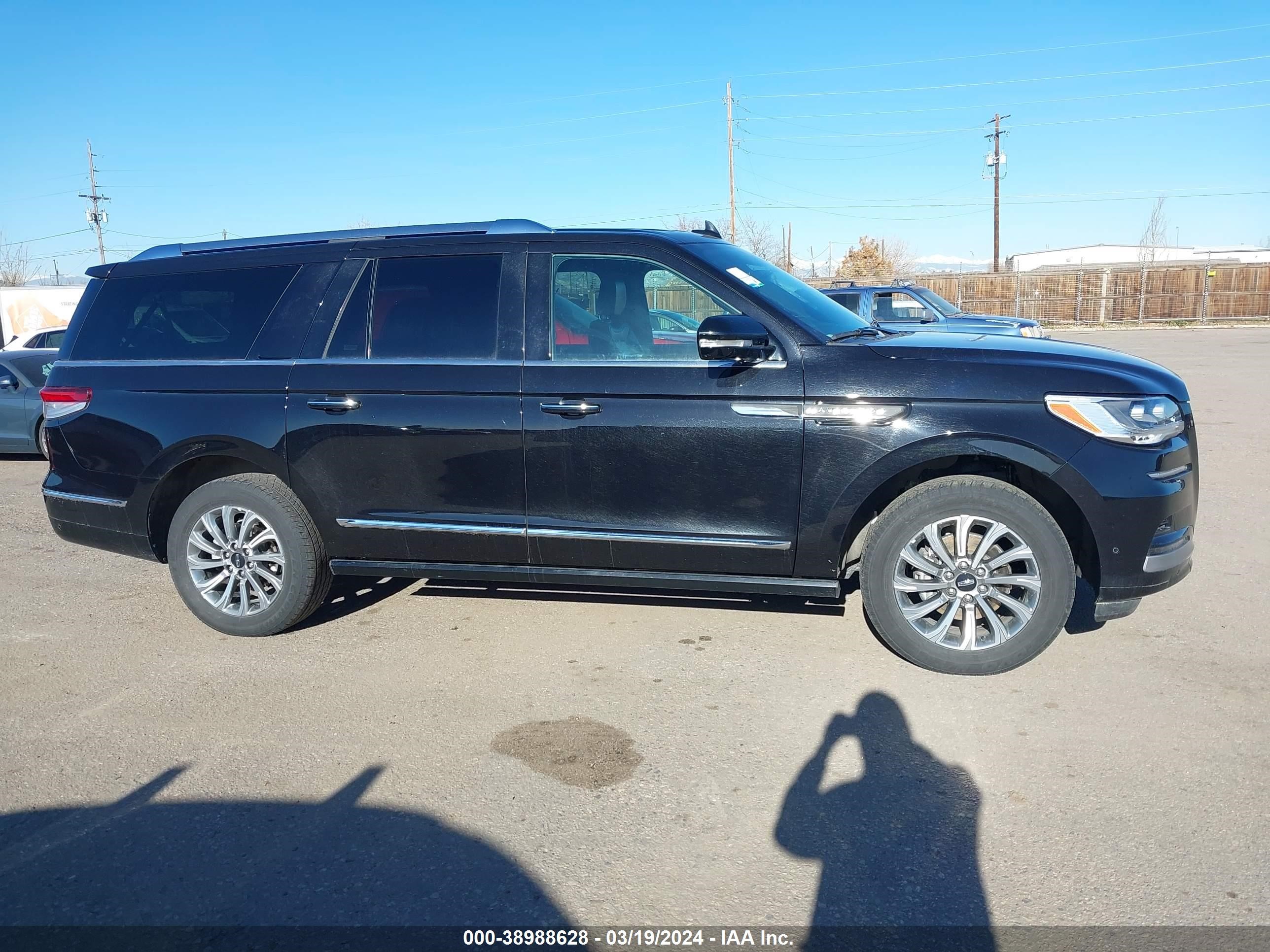 Photo 12 VIN: 5LMJJ3NT2NEL05265 - LINCOLN NAVIGATOR 