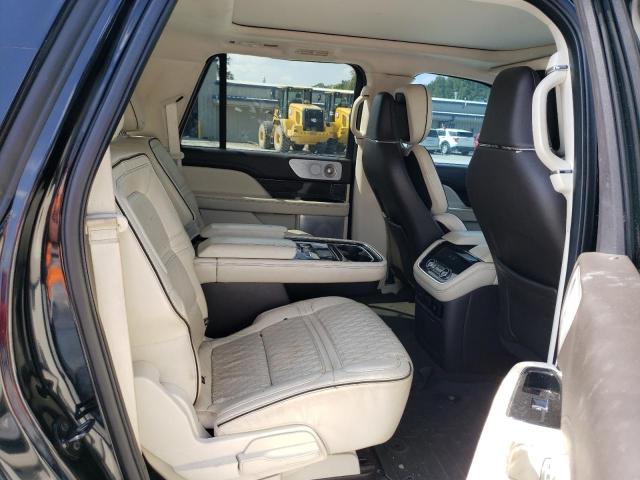 Photo 10 VIN: 5LMJJ3TTXJEL08525 - LINCOLN NAVIGATOR 