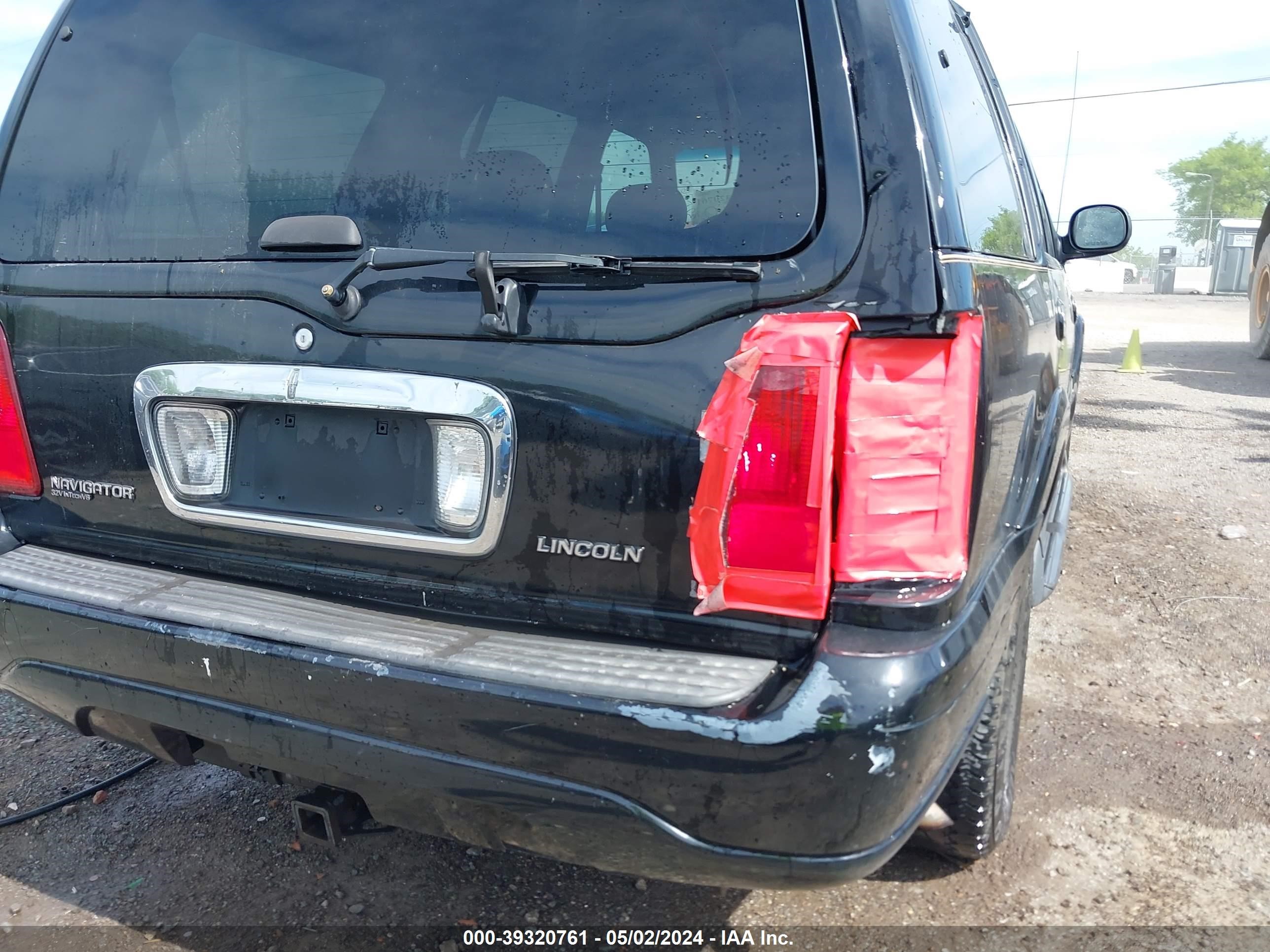 Photo 5 VIN: 5LMPU28A2XLJ22999 - LINCOLN NAVIGATOR 