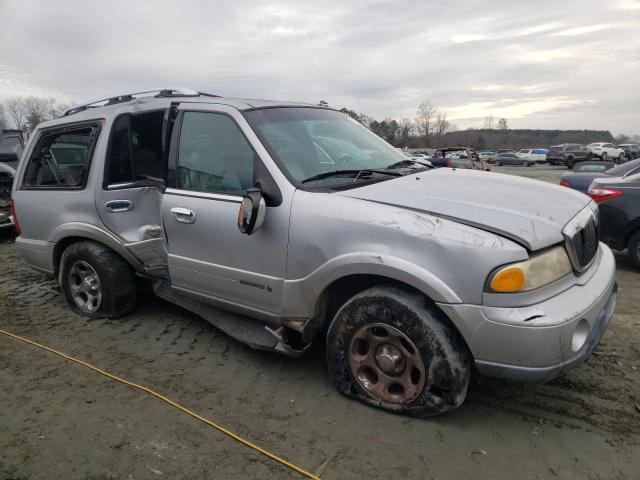 Photo 3 VIN: 5LMPU28A3YLJ12208 - LINCOLN NAVIGATOR 