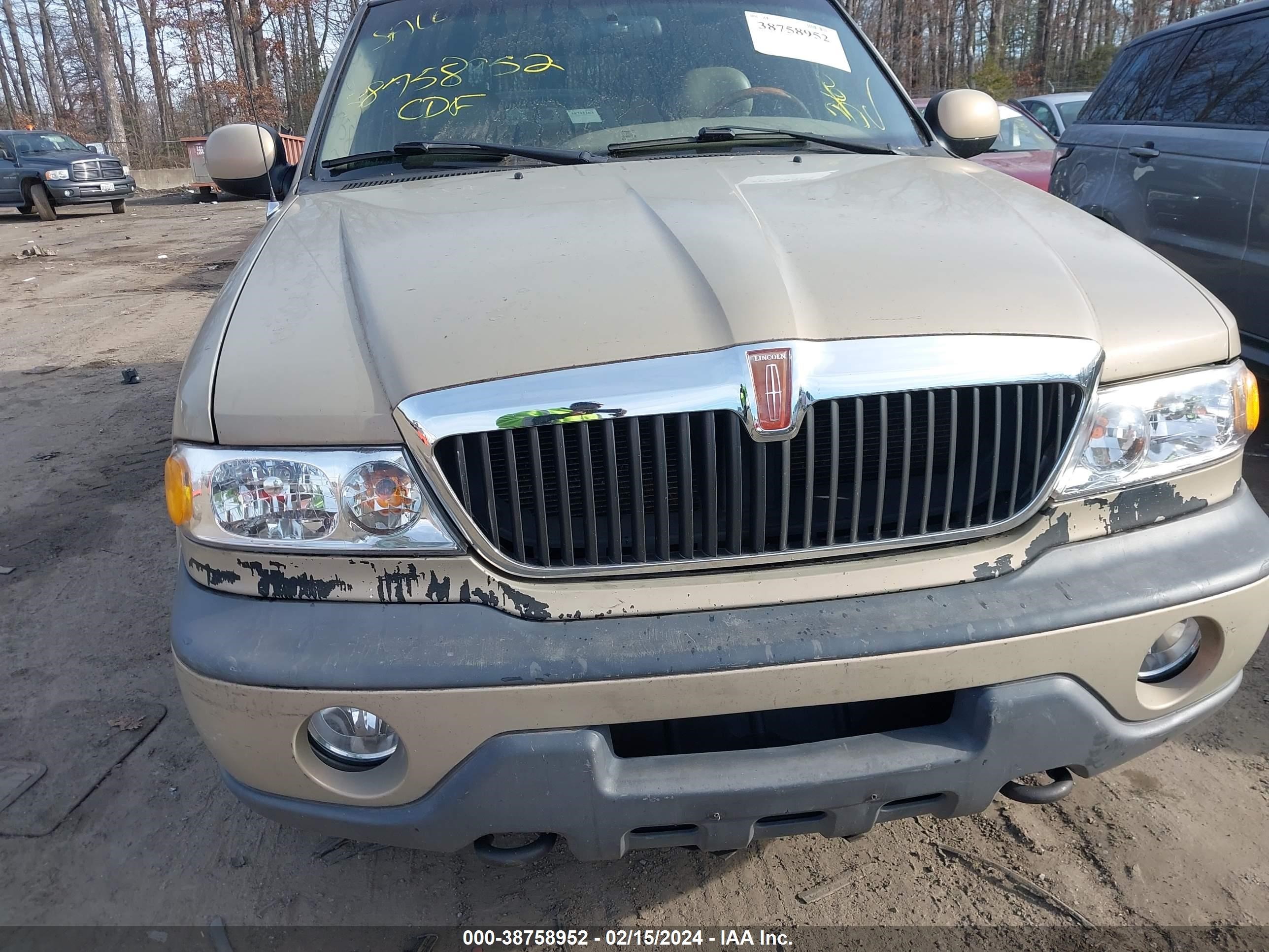 Photo 5 VIN: 5LMPU28L4XLJ13383 - LINCOLN NAVIGATOR 