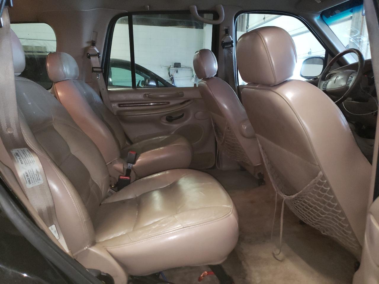 Photo 10 VIN: 5LMPU28L9WLJ13037 - LINCOLN NAVIGATOR 