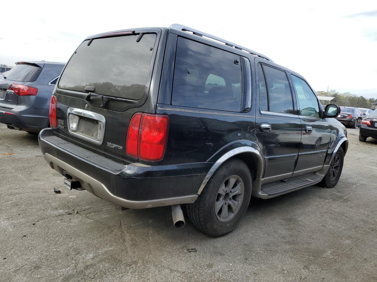 Photo 2 VIN: 5LMRU27A0YLJ01922 - LINCOLN NAVIGATOR 