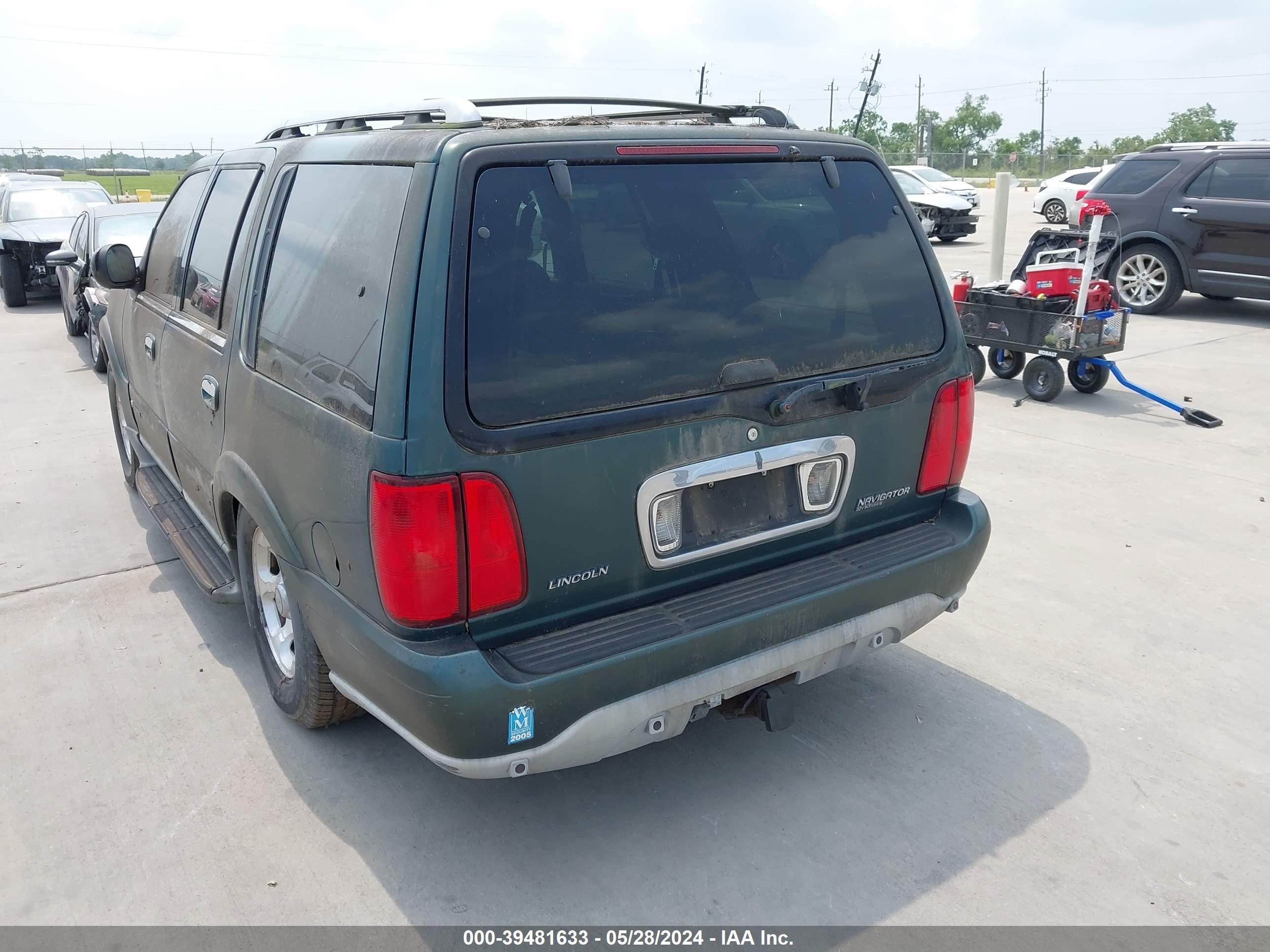 Photo 14 VIN: 5LMRU27A3YLJ00196 - LINCOLN NAVIGATOR 