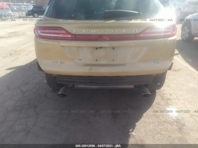 Photo 5 VIN: 5LMTJ2AH3FUJ25742 - LINCOLN MKC 