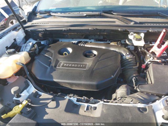 Photo 9 VIN: 5LMTJ2AH7FUJ07535 - LINCOLN MKC 