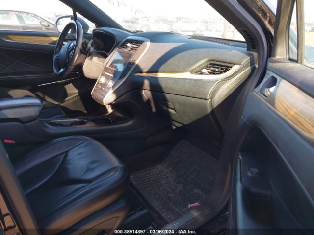 Photo 4 VIN: 5LMTJ2DH2GUJ26992 - LINCOLN MKC 