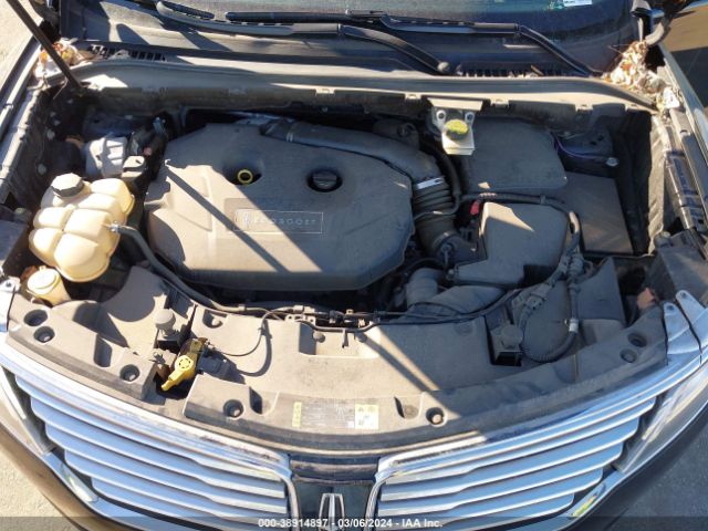 Photo 9 VIN: 5LMTJ2DH2GUJ26992 - LINCOLN MKC 