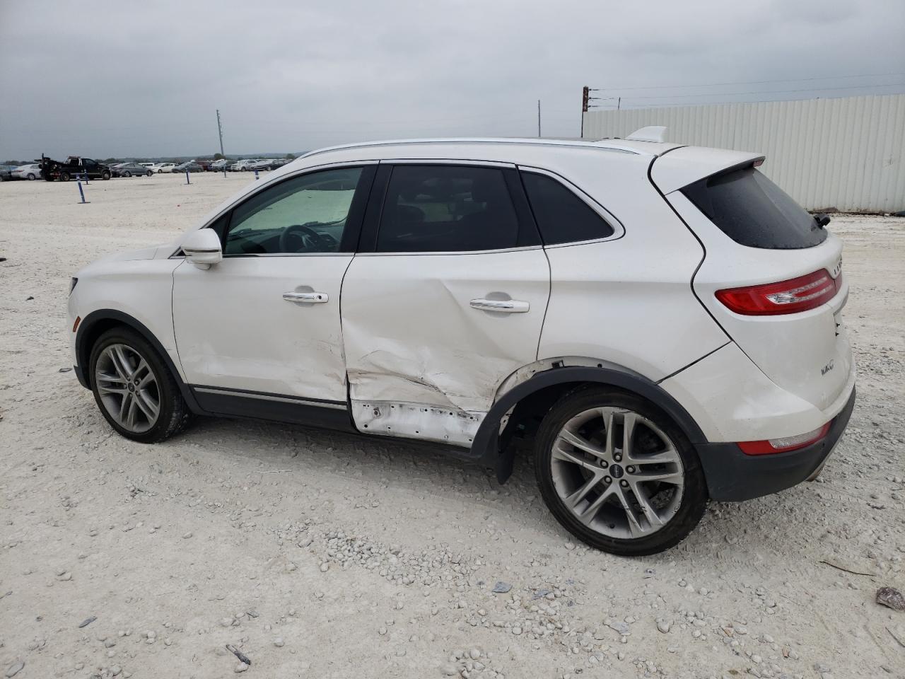 Photo 1 VIN: 5LMTJ3DH4KUL21345 - LINCOLN MKC 