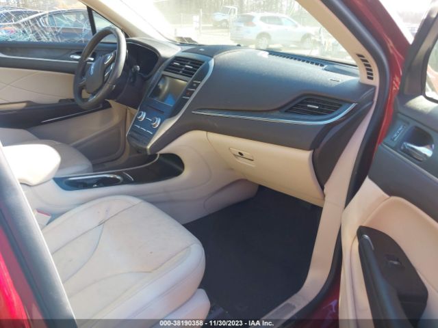 Photo 4 VIN: 5LMTJ3DHXKUL43690 - LINCOLN MKC 