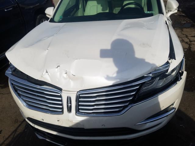 Photo 6 VIN: 5LMTJ4DH9HUL46868 - LINCOLN MKC BLACK 