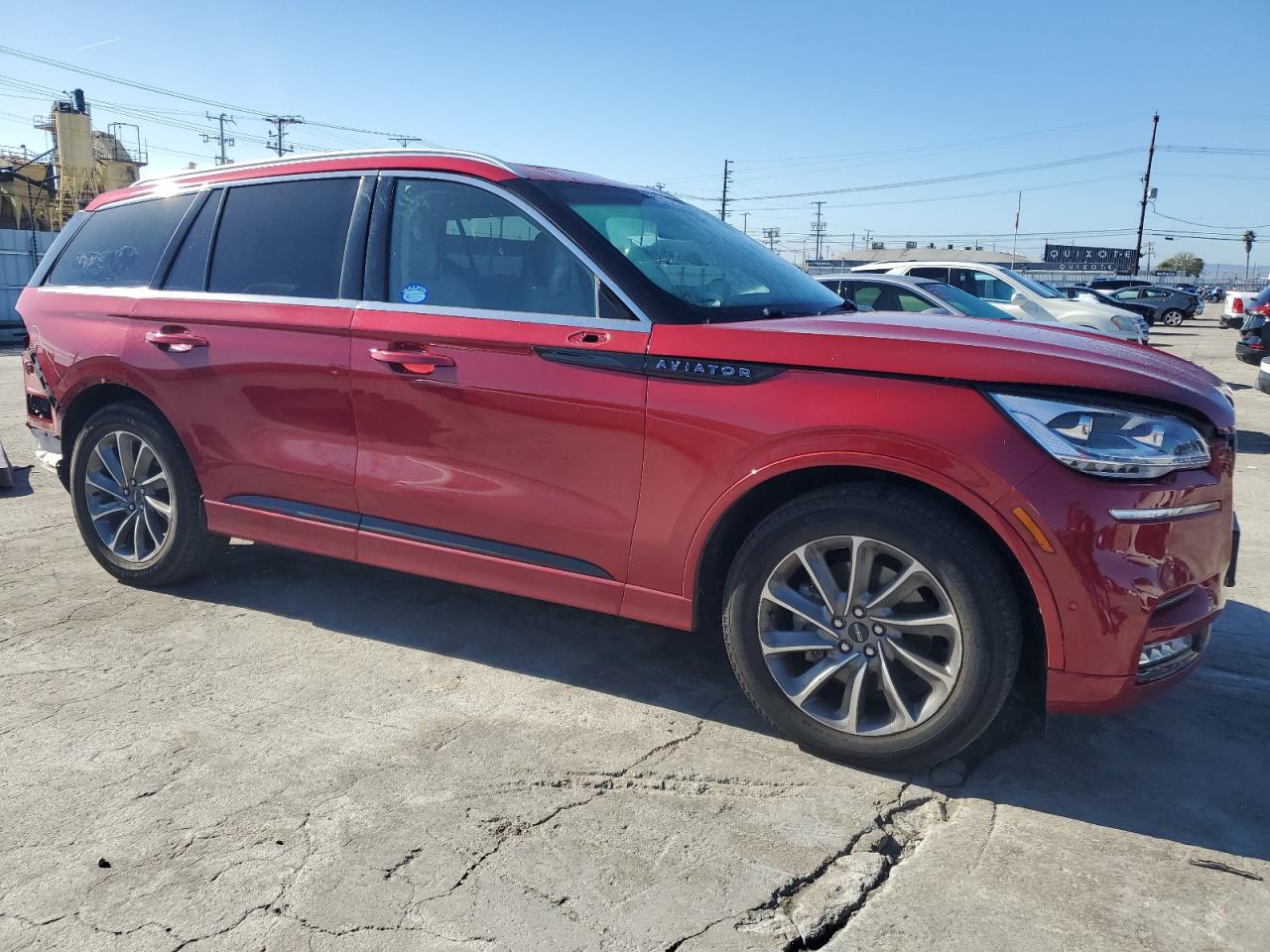 Photo 3 VIN: 5LMYJ8XY0LGL33927 - LINCOLN AVIATOR 