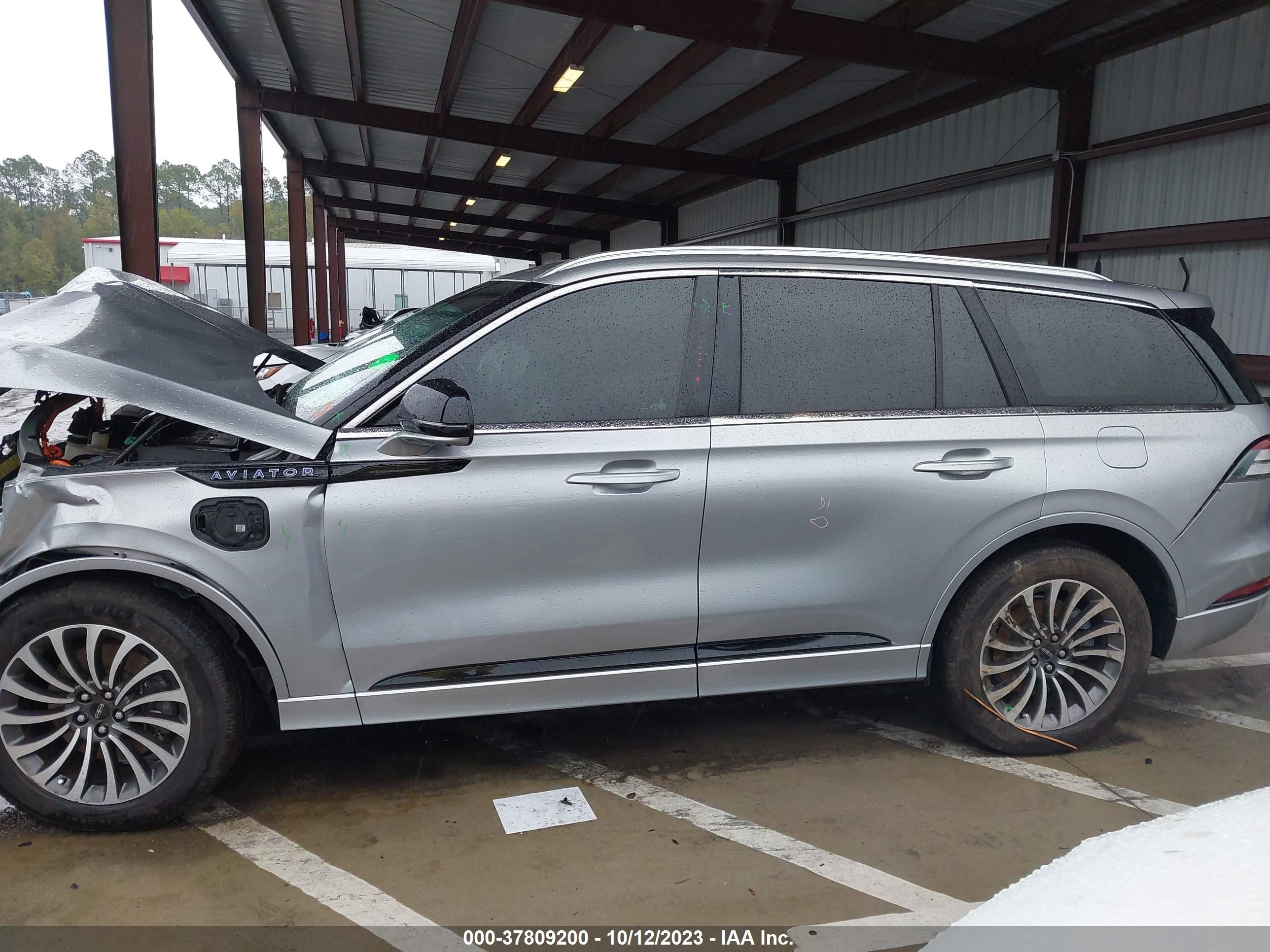 Photo 13 VIN: 5LMYJ8XY3MNL01566 - LINCOLN AVIATOR 