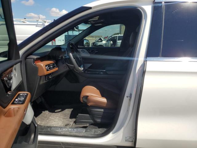 Photo 6 VIN: 5LMYJ8XY3PNL02107 - LINCOLN AVIATOR GR 