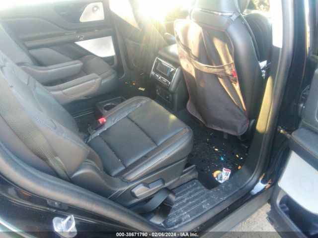 Photo 7 VIN: 5LMYJ8XY6PNL01825 - LINCOLN AVIATOR 