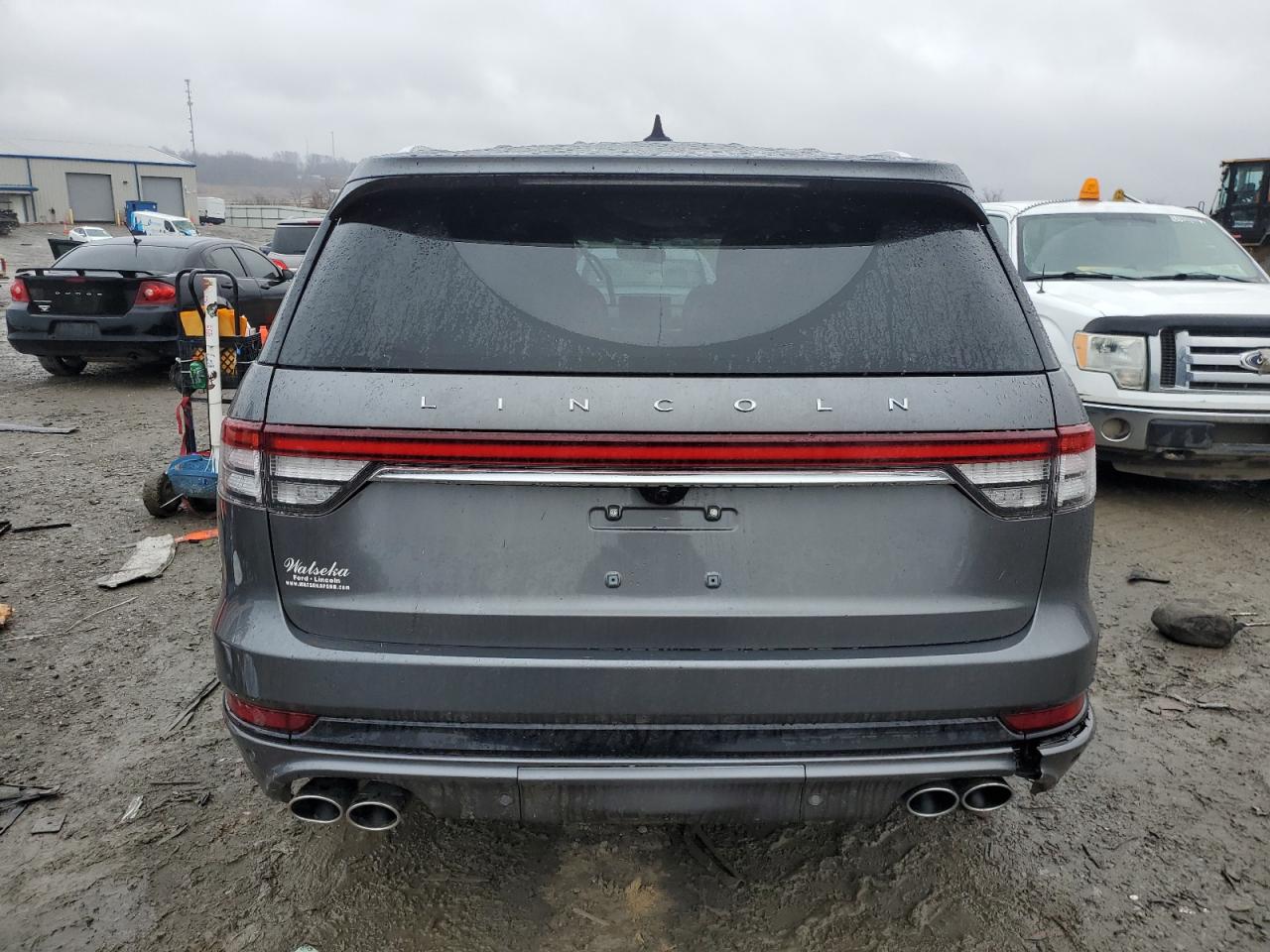 Photo 5 VIN: 5LMYJ8XY8PNL00739 - LINCOLN AVIATOR 