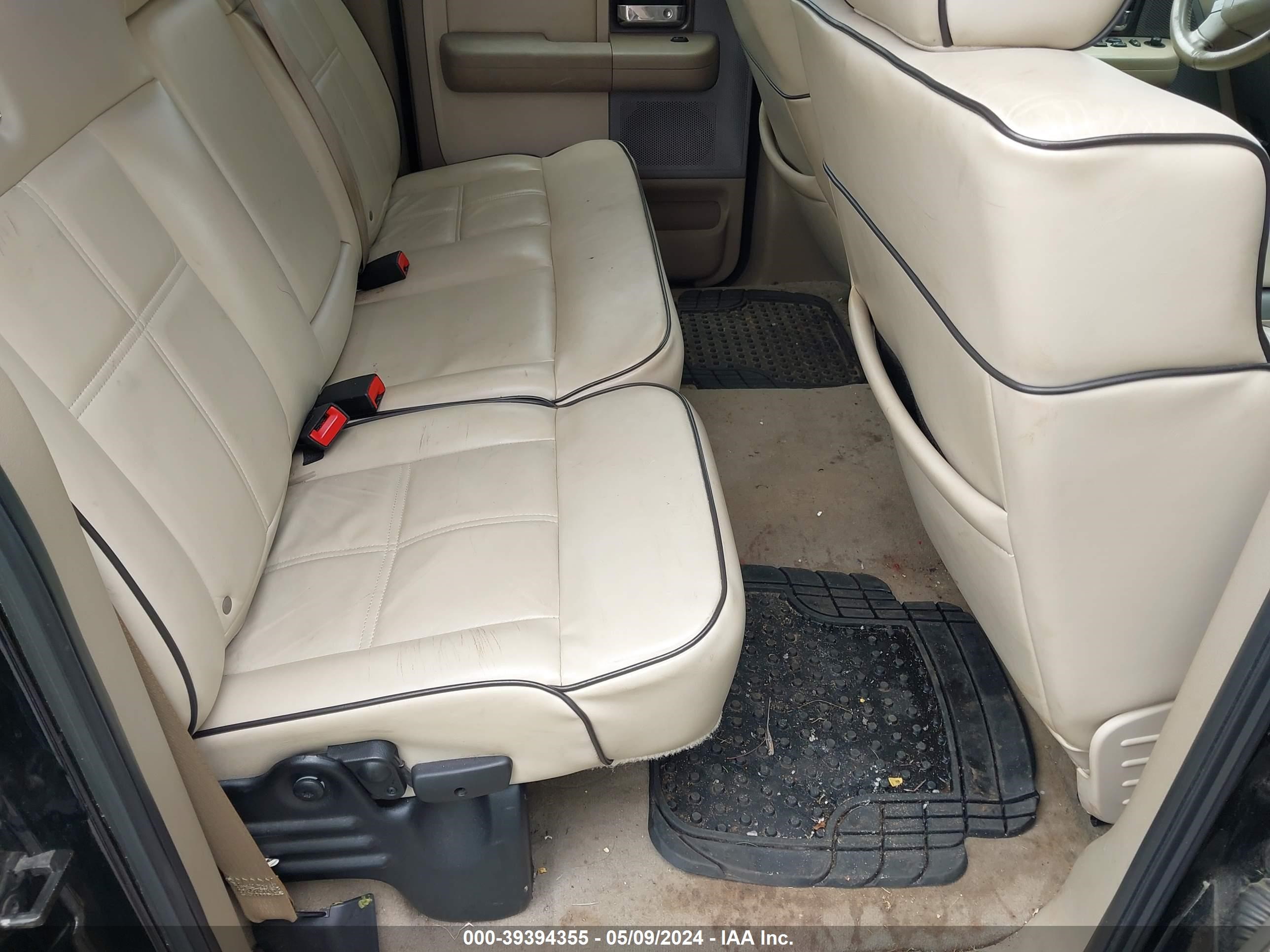 Photo 7 VIN: 5LTPW16528FJ05229 - LINCOLN MARK LT 