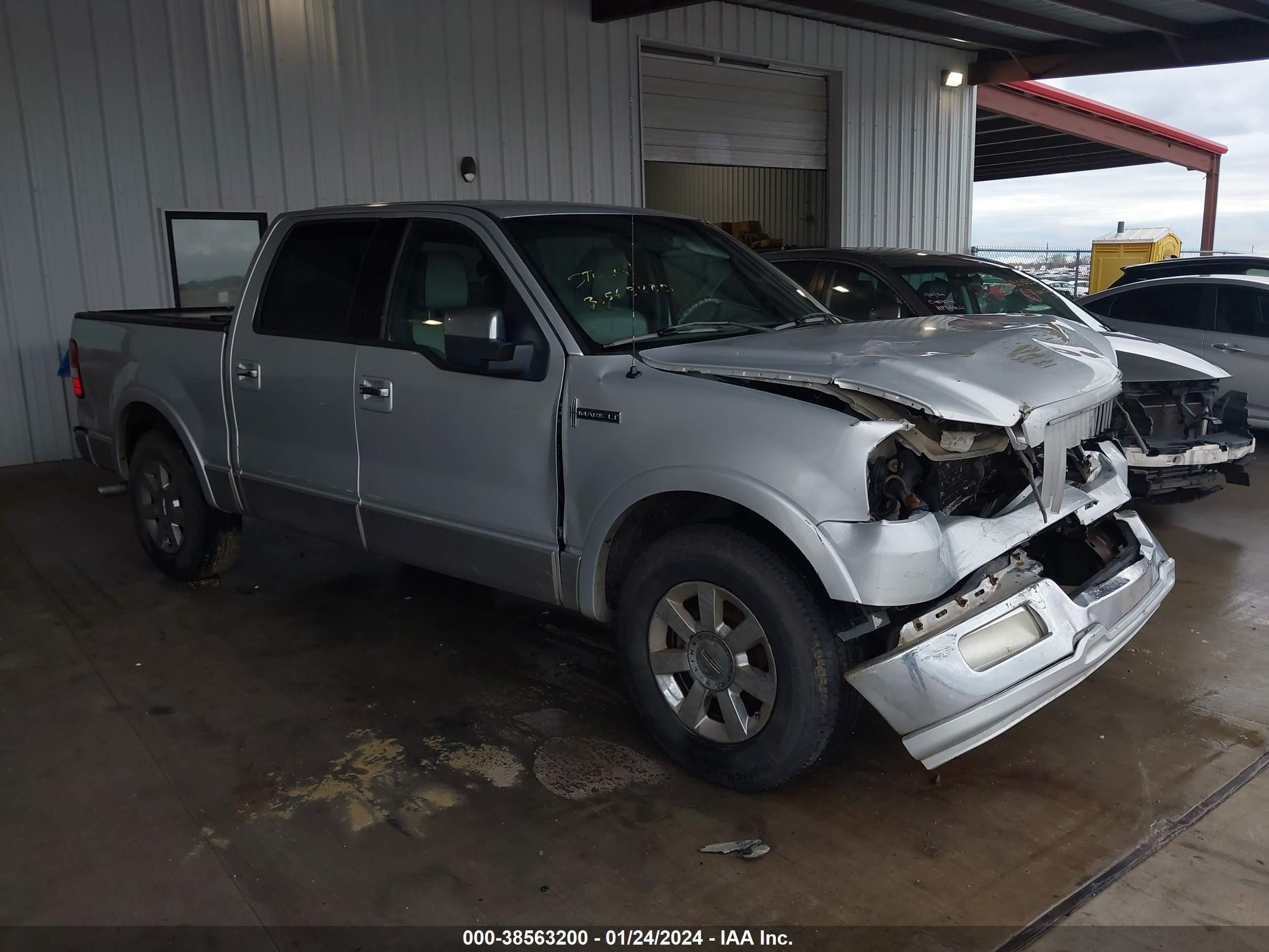 Photo 0 VIN: 5LTPW16566FJ06767 - LINCOLN MARK LT 