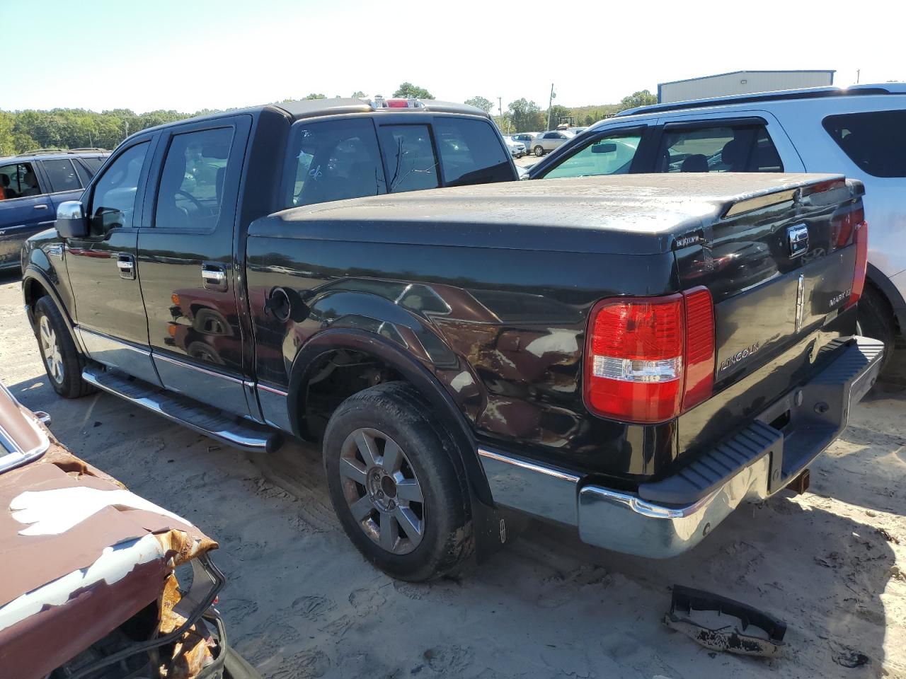 Photo 1 VIN: 5LTPW16576FJ04283 - LINCOLN MARK LT 