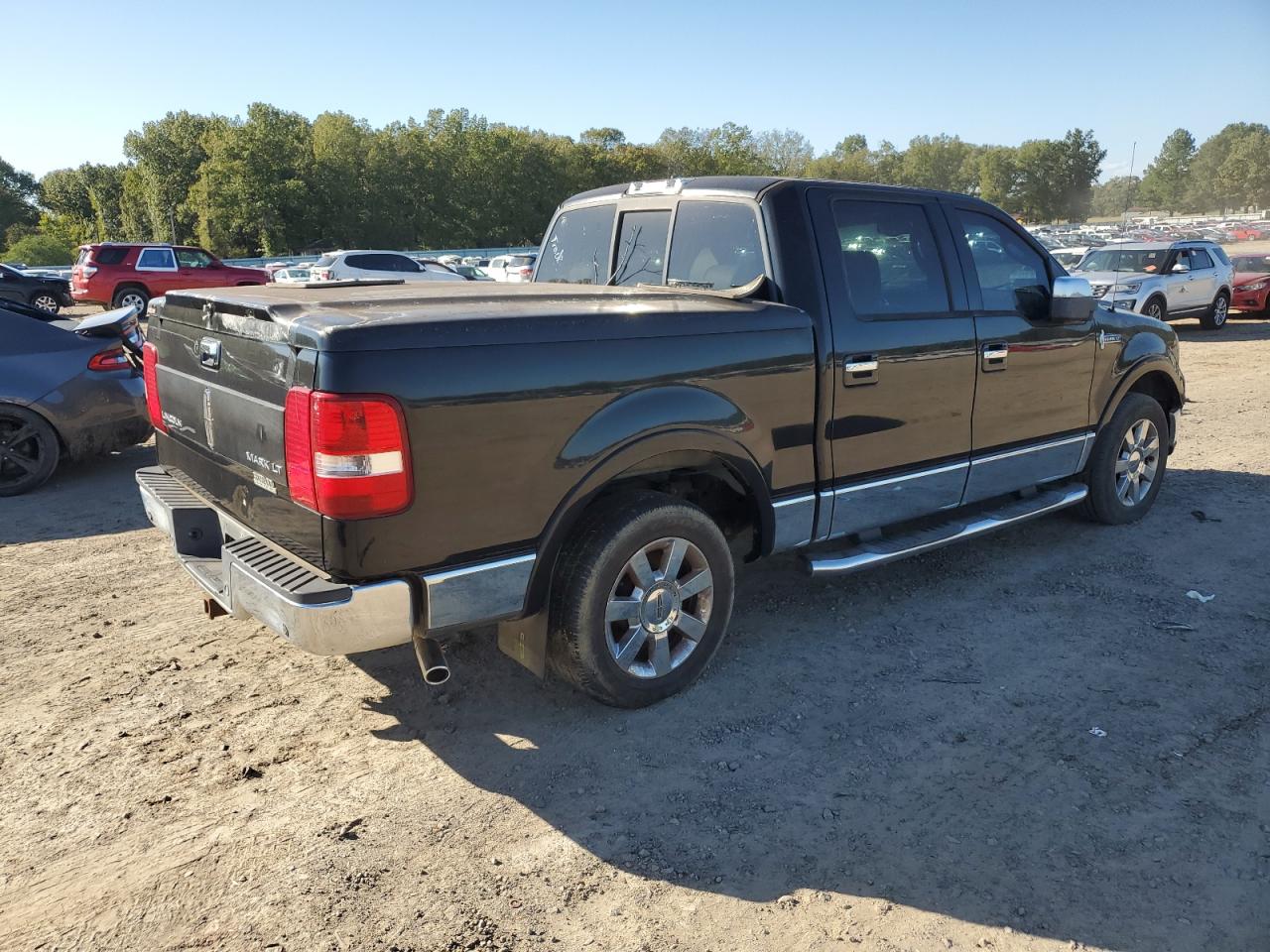 Photo 2 VIN: 5LTPW16576FJ04283 - LINCOLN MARK LT 