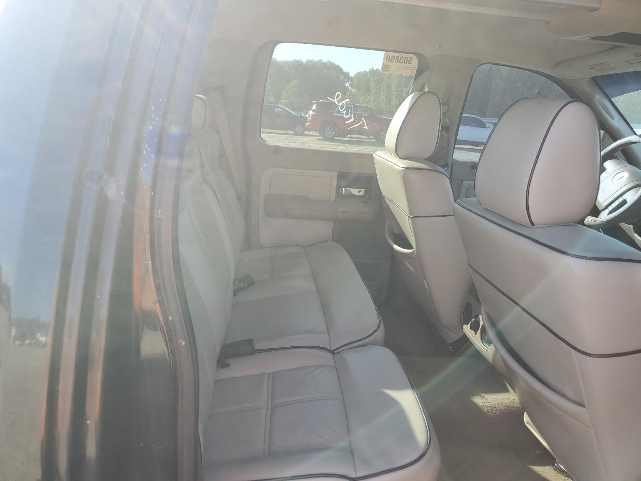 Photo 9 VIN: 5LTPW16576FJ04283 - LINCOLN MARK LT 