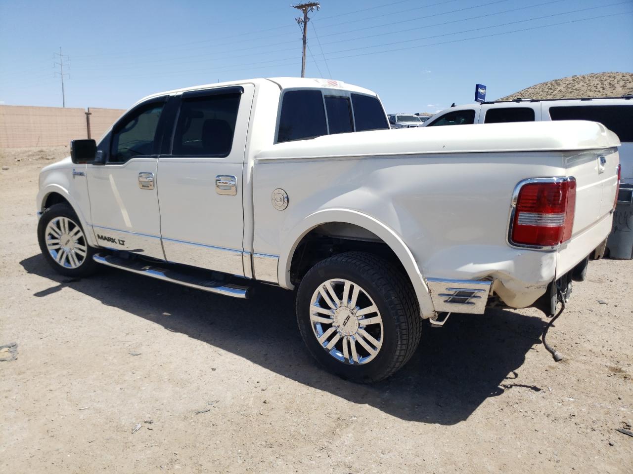 Photo 1 VIN: 5LTPW165X8FJ01235 - LINCOLN MARK LT 