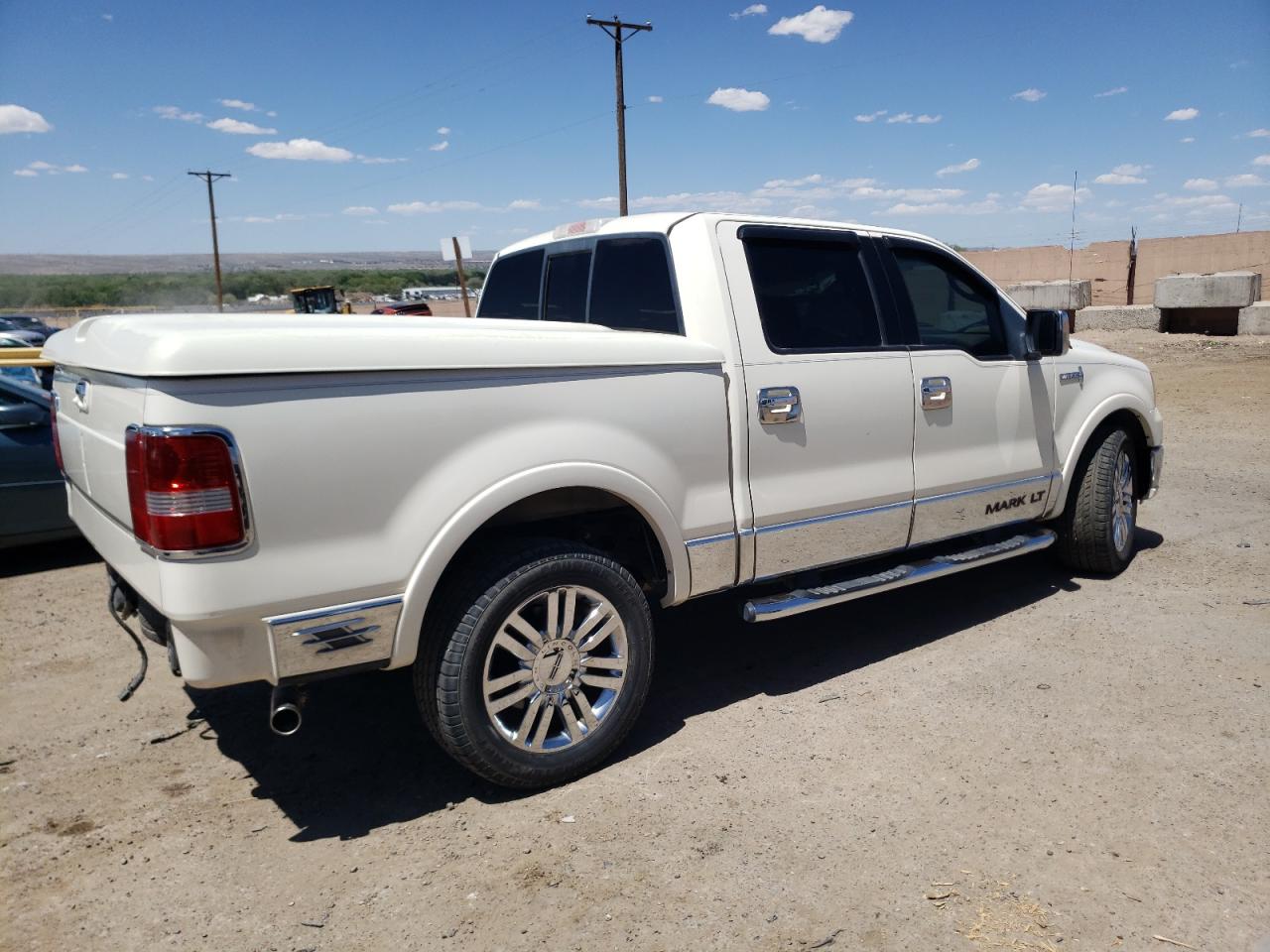 Photo 2 VIN: 5LTPW165X8FJ01235 - LINCOLN MARK LT 