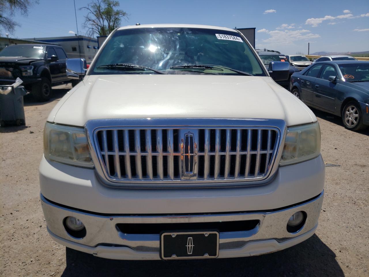 Photo 4 VIN: 5LTPW165X8FJ01235 - LINCOLN MARK LT 