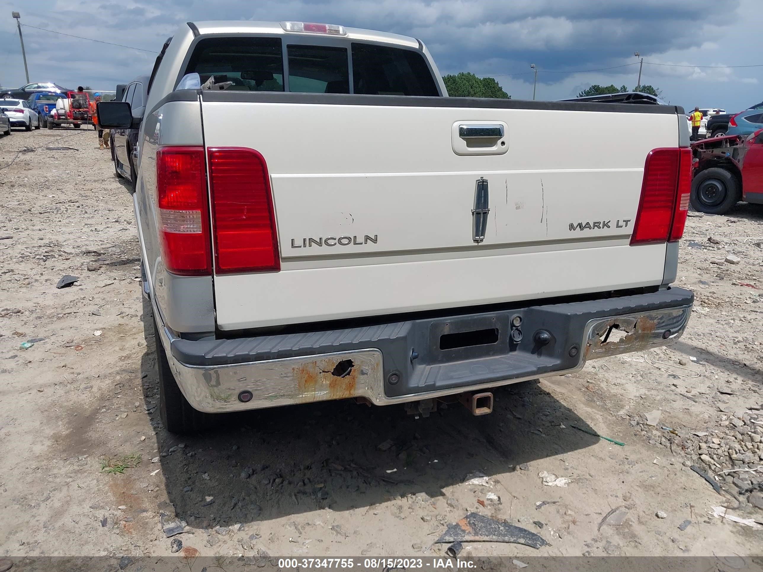 Photo 5 VIN: 5LTPW18506FJ23240 - LINCOLN MARK LT 