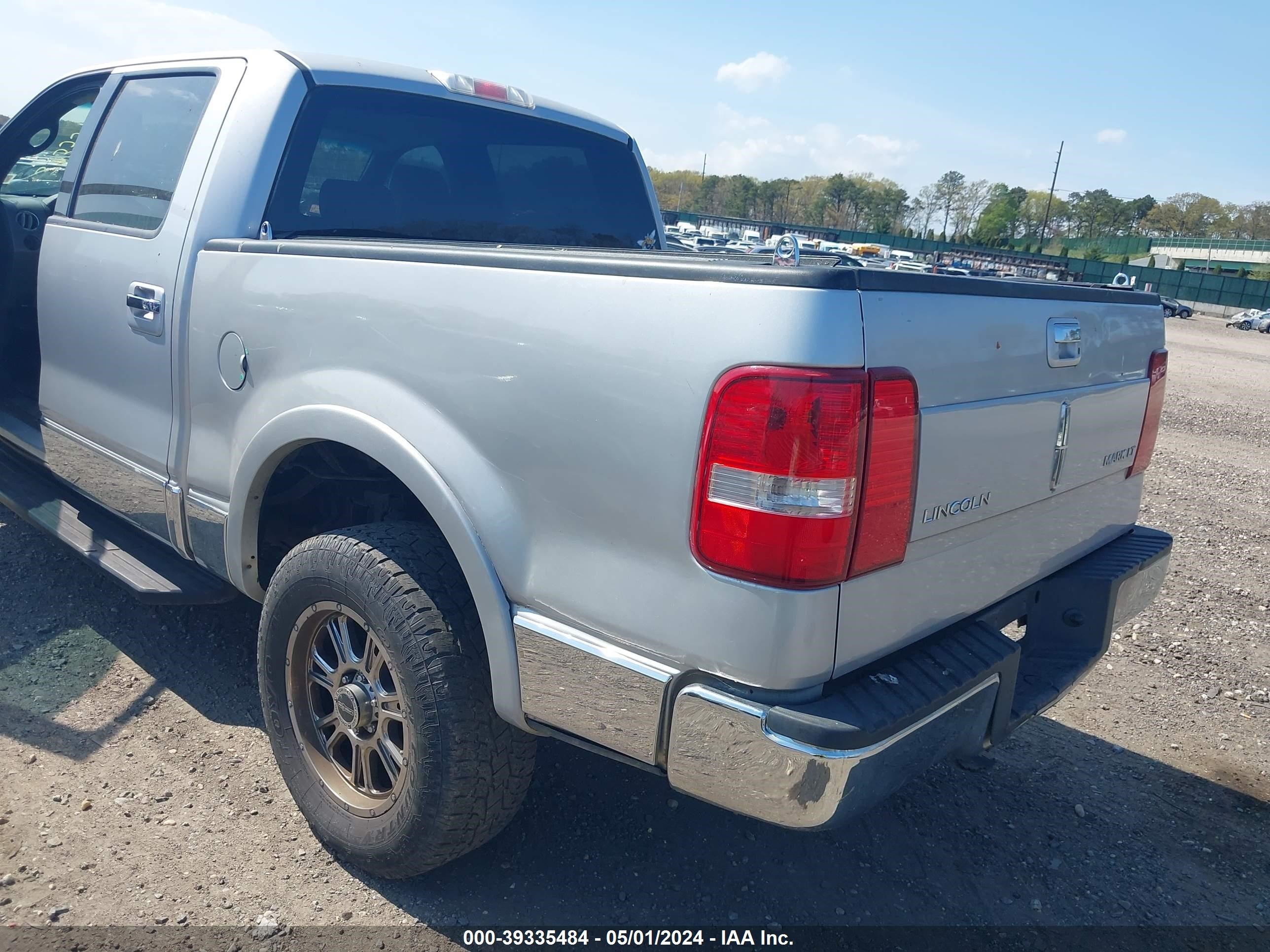 Photo 6 VIN: 5LTPW18516FJ02154 - LINCOLN MARK LT 