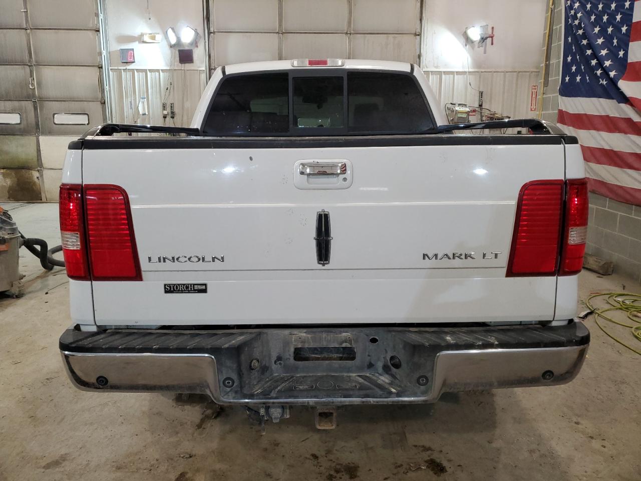 Photo 5 VIN: 5LTPW18526FJ14796 - LINCOLN MARK LT 