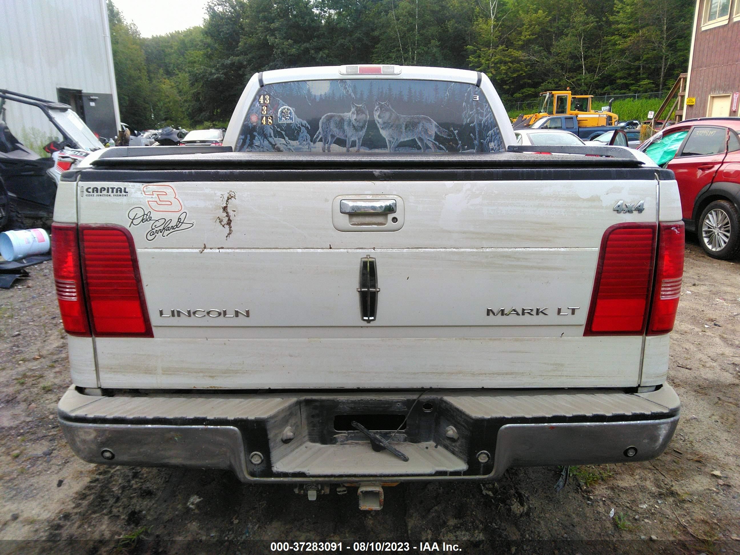 Photo 15 VIN: 5LTPW18526FJ20470 - LINCOLN MARK LT 