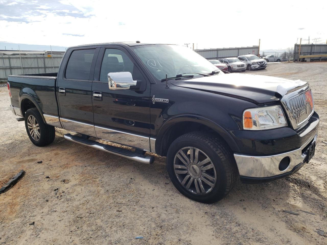 Photo 3 VIN: 5LTPW18527FJ06277 - LINCOLN MARK LT 