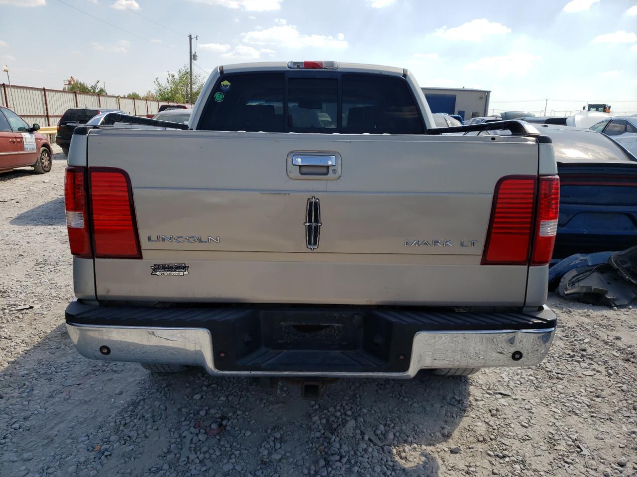 Photo 5 VIN: 5LTPW18546FJ17859 - LINCOLN MARK LT 