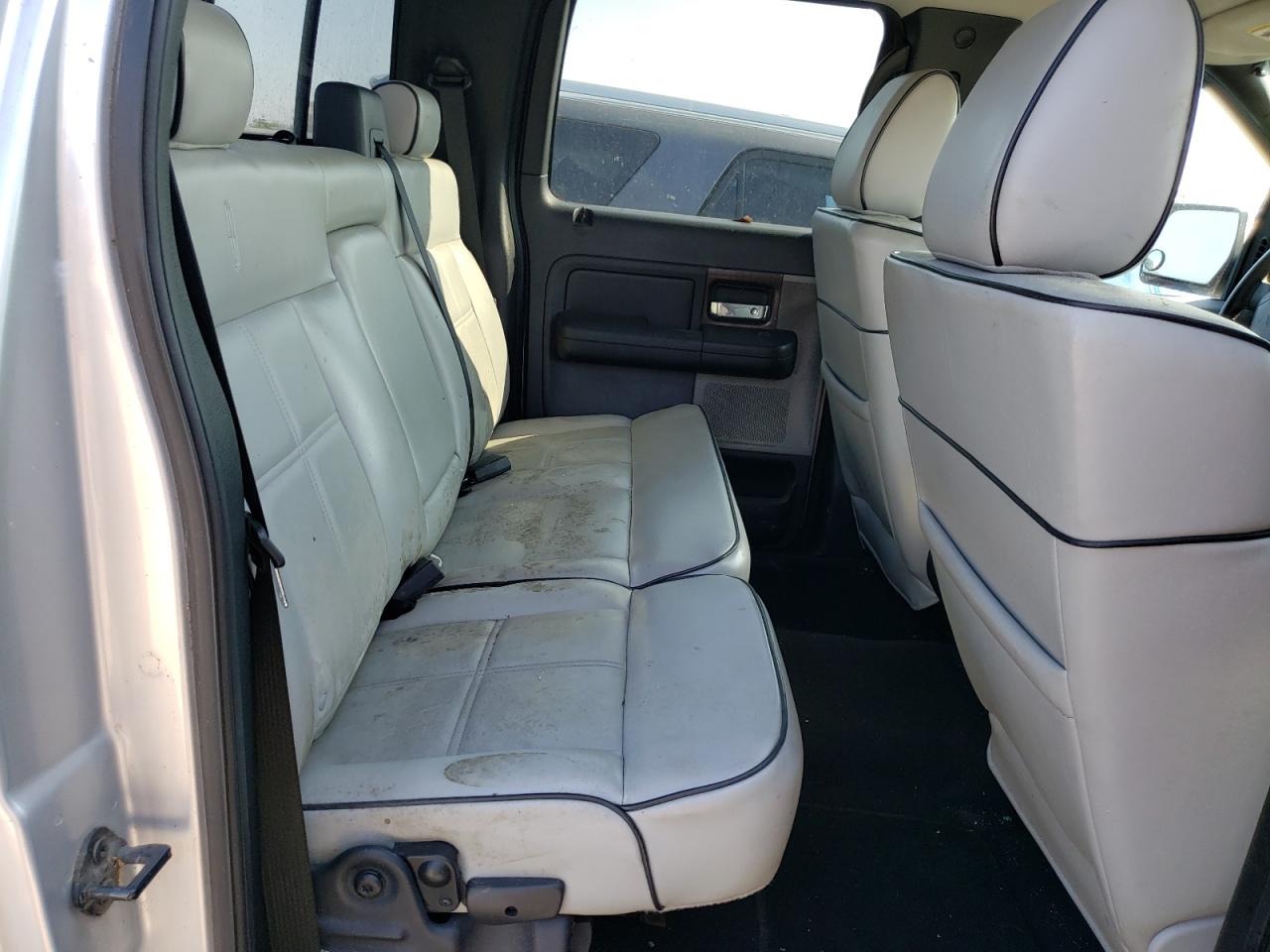 Photo 9 VIN: 5LTPW18566FJ01369 - LINCOLN MARK LT 