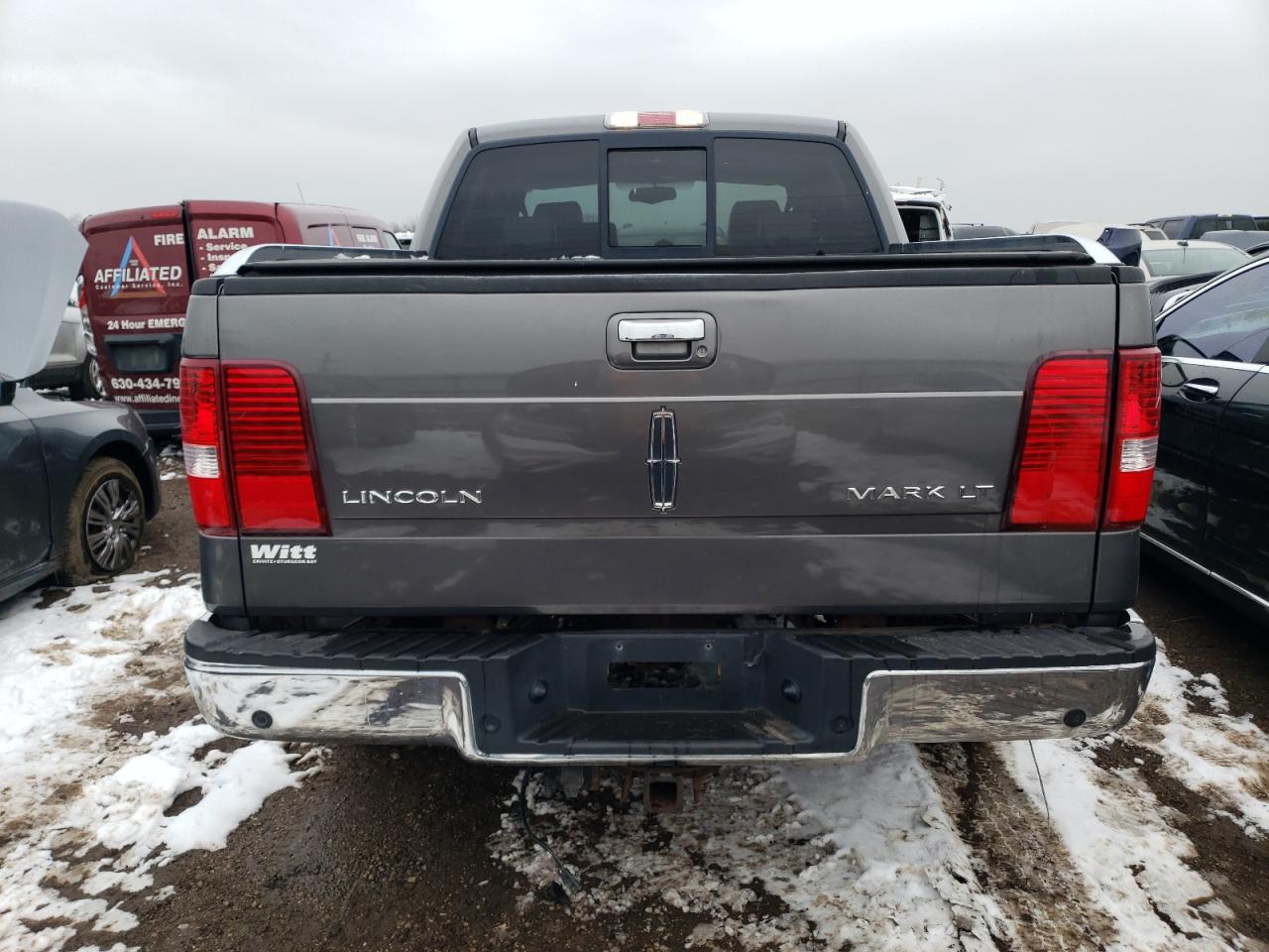 Photo 5 VIN: 5LTPW18566FJ04675 - LINCOLN MARK LT 