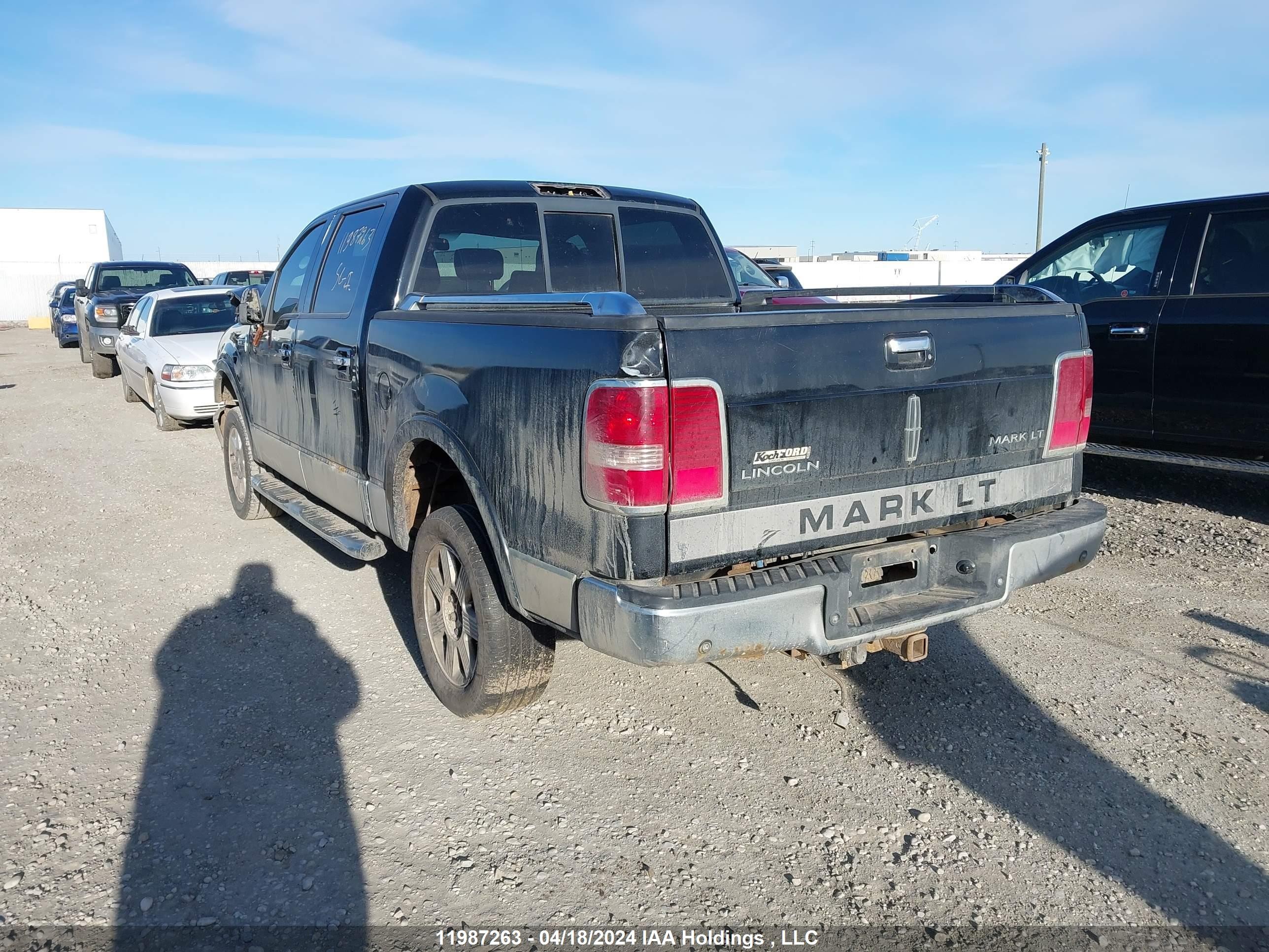 Photo 2 VIN: 5LTPW18587FJ04016 - LINCOLN MARK LT 