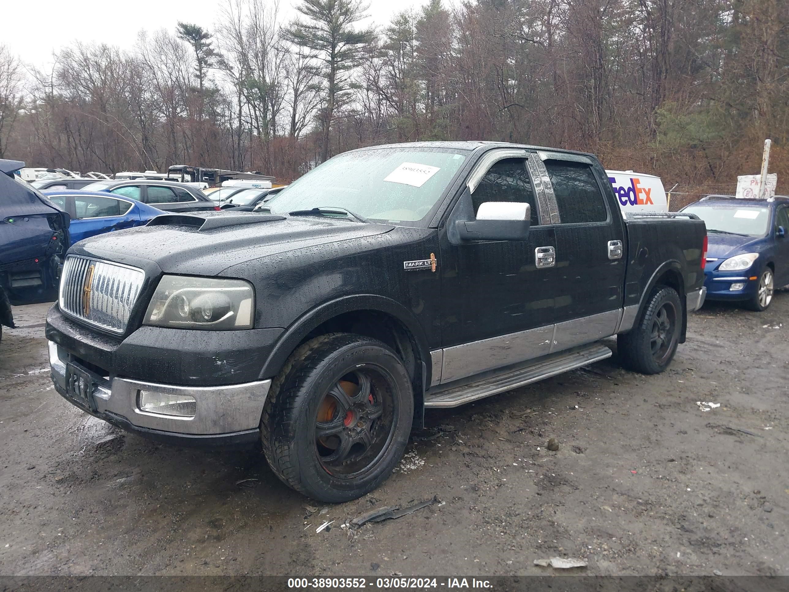 Photo 1 VIN: 5LTPW18596FJ09353 - LINCOLN MARK LT 