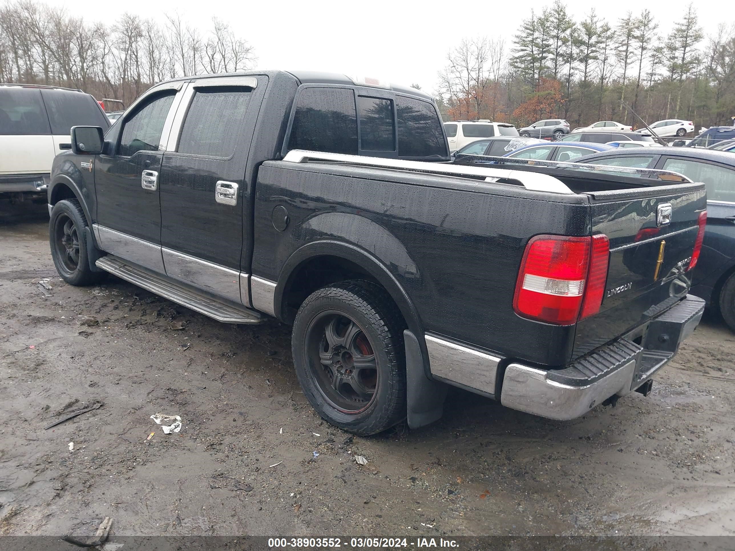 Photo 2 VIN: 5LTPW18596FJ09353 - LINCOLN MARK LT 