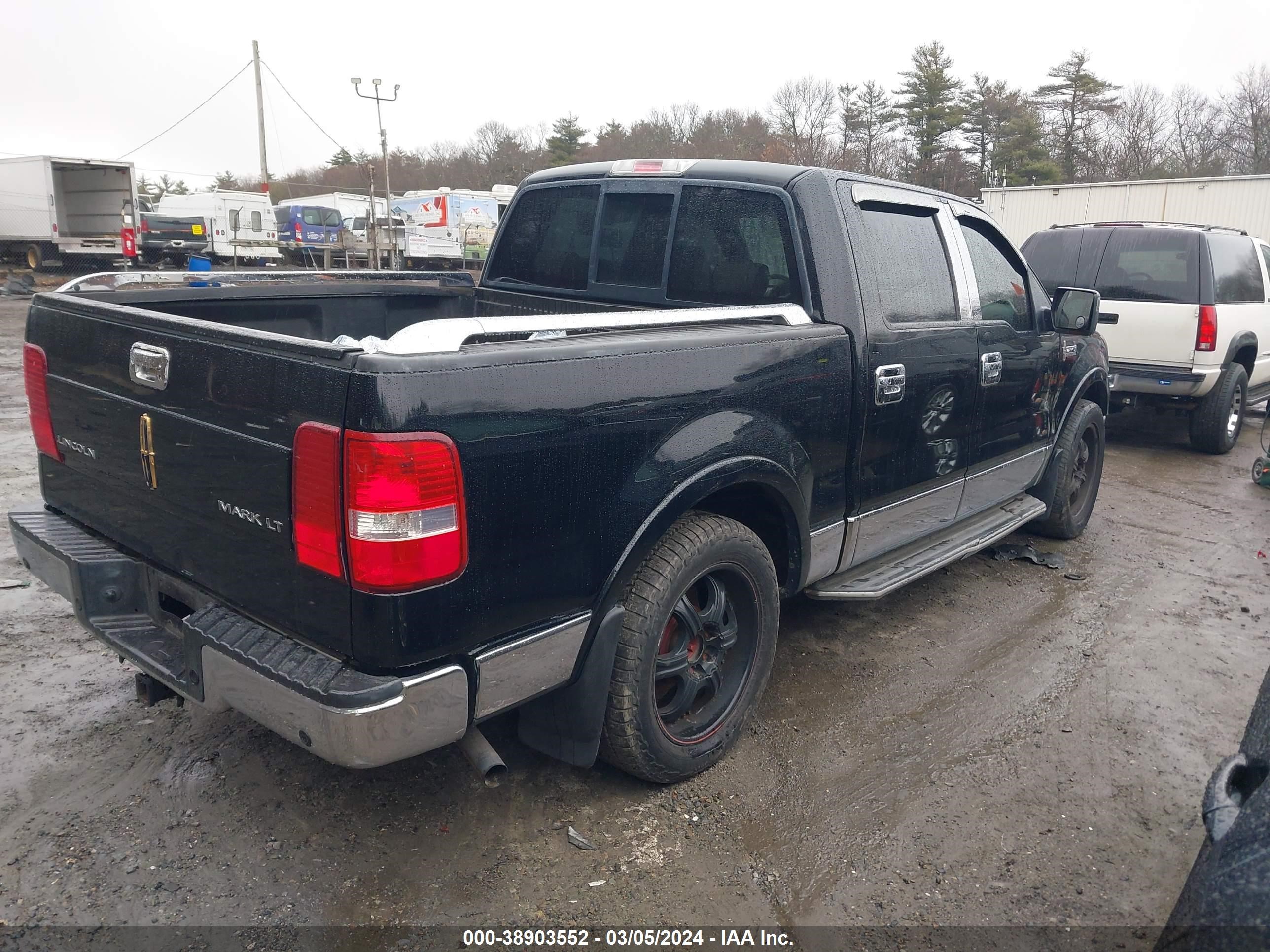 Photo 3 VIN: 5LTPW18596FJ09353 - LINCOLN MARK LT 