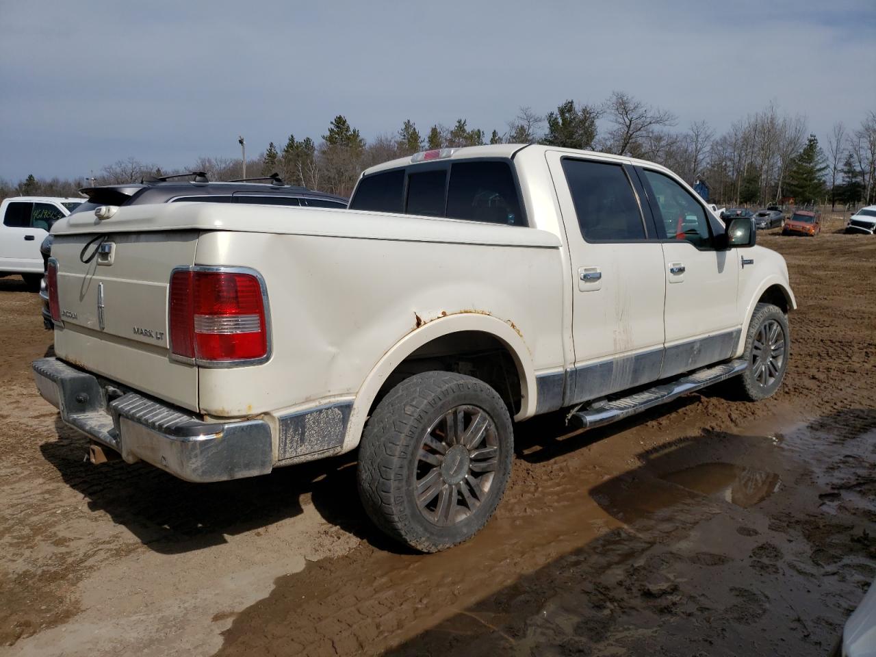 Photo 2 VIN: 5LTPW18597FJ09385 - LINCOLN MARK LT 