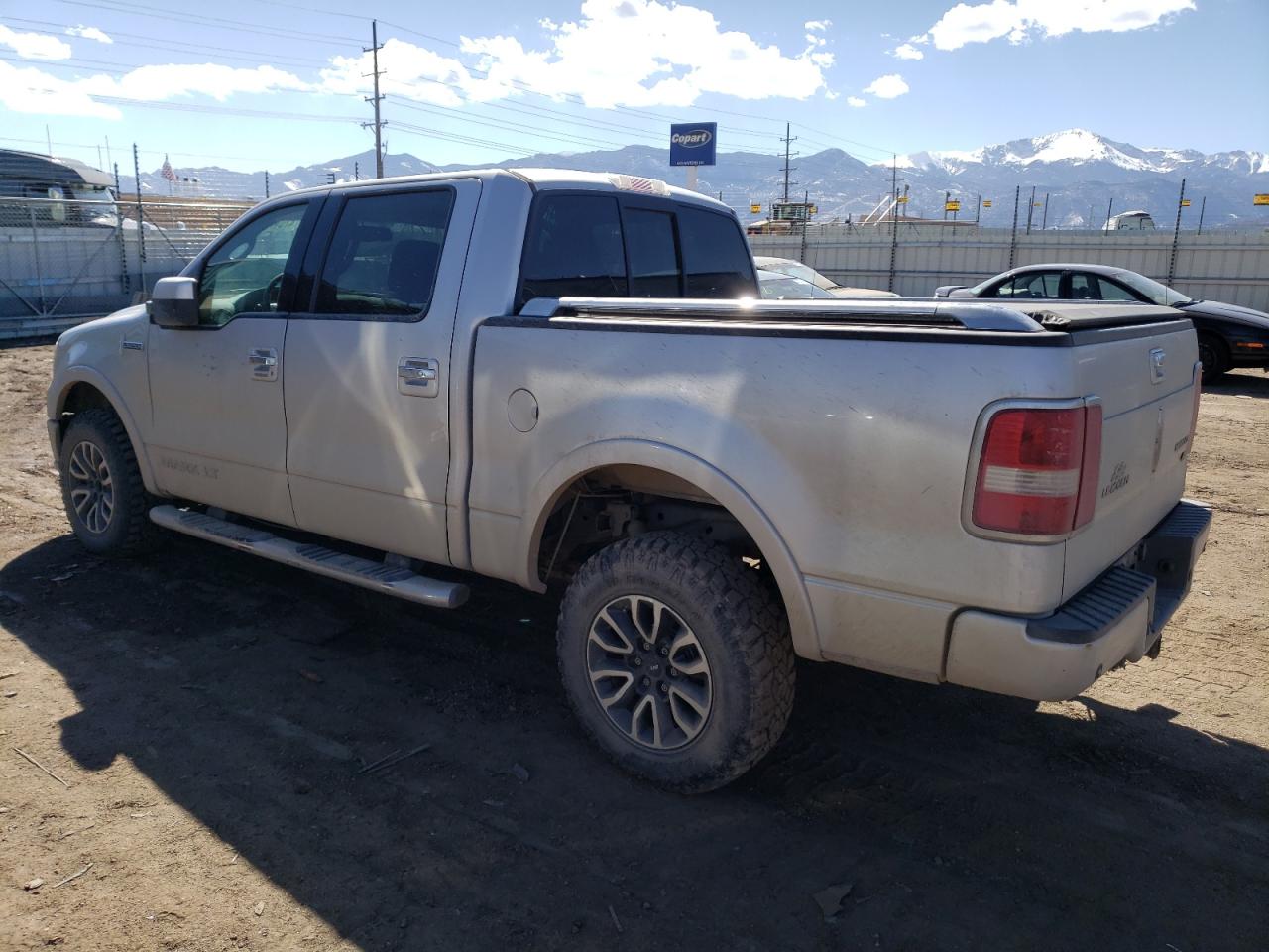 Photo 1 VIN: 5LTPW18597FJ11623 - LINCOLN MARK LT 