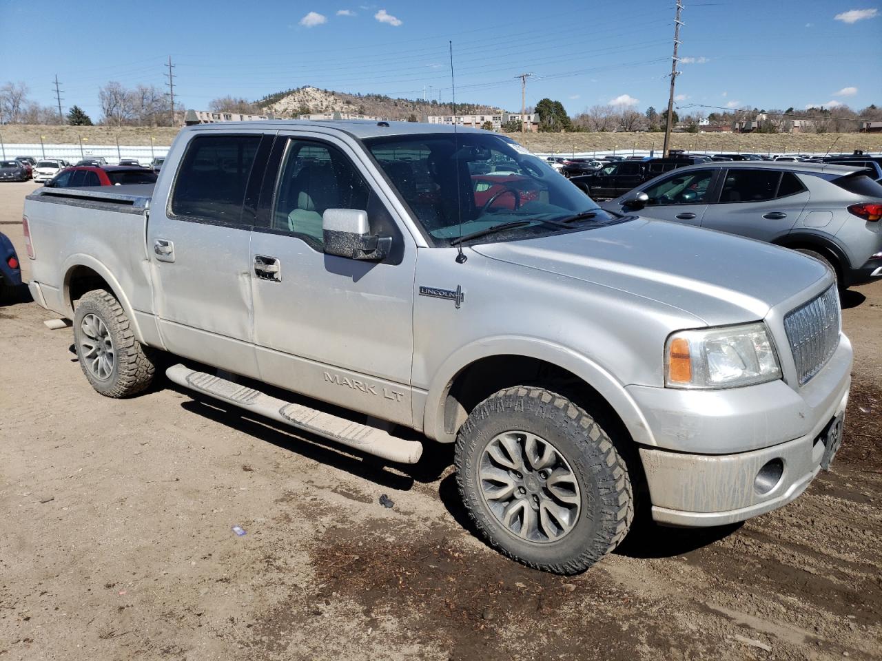 Photo 3 VIN: 5LTPW18597FJ11623 - LINCOLN MARK LT 