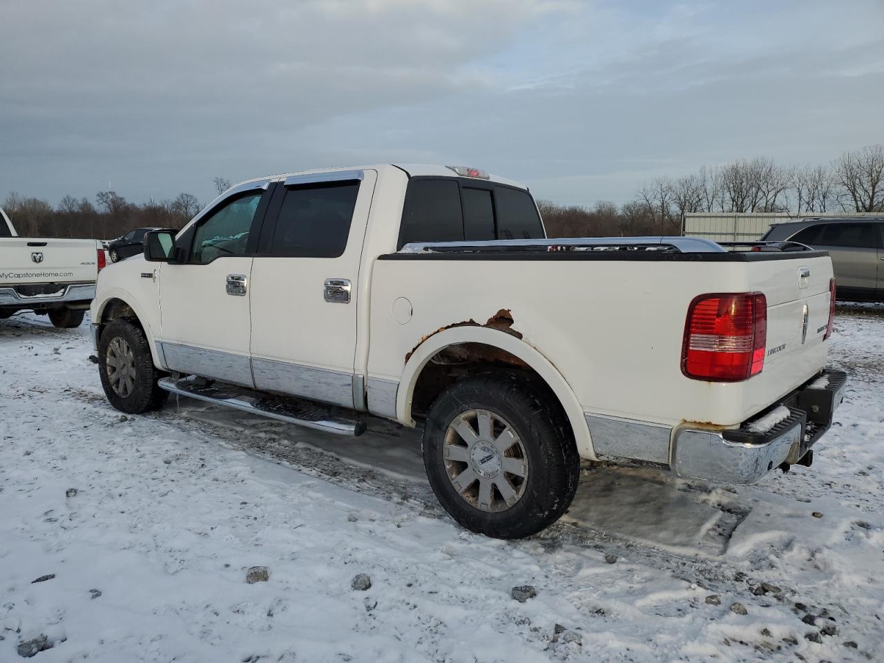 Photo 1 VIN: 5LTPW185X6FJ13041 - LINCOLN MARK LT 