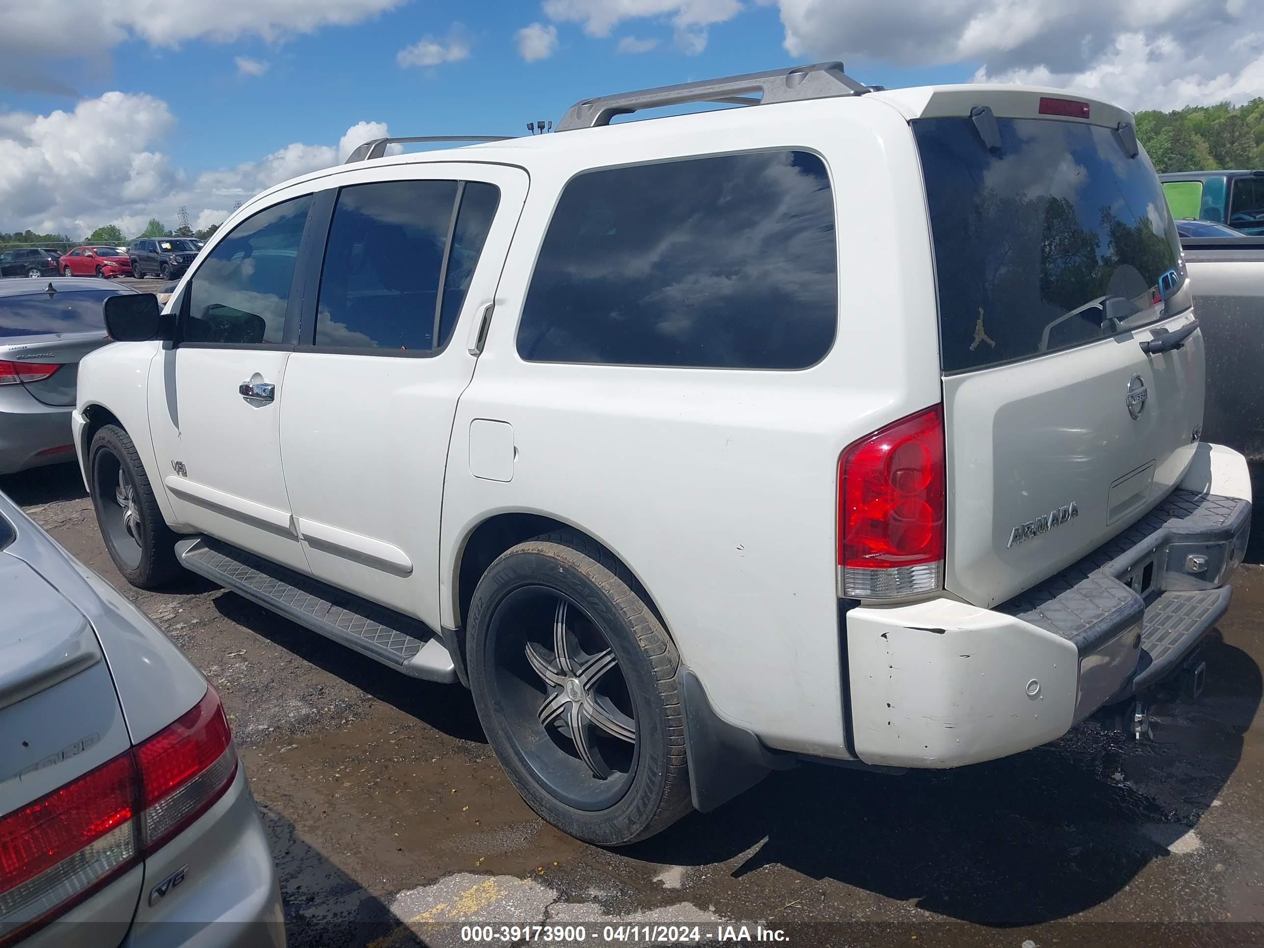 Photo 2 VIN: 5N1AA08A05N703599 - NISSAN ARMADA 