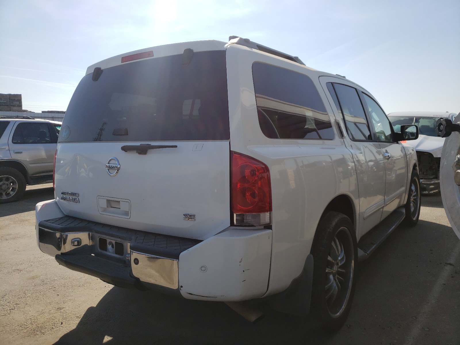 Photo 3 VIN: 5N1AA08A74N702156 - NISSAN ARMADA SE 